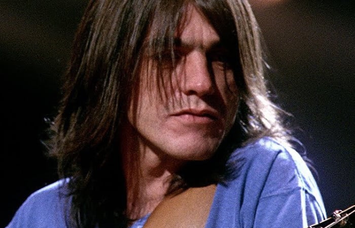 O tema esquecido no lado B que resgatou os AC/DC do desânimo