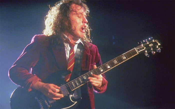 Angus Young não poupou críticas: banda começou bem mas perdeu-se pelo caminho